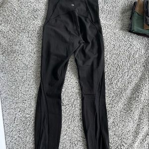 Lululemon High Rise Crop with Mesh Panels 23”